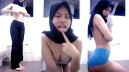 Gadis Berjilbab Lembut Jelita Bergairah
