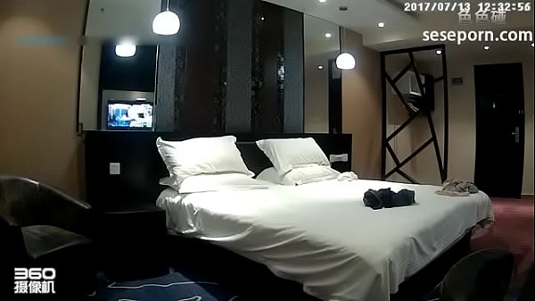 Hot Cina Perawan Digoyang Keras Di Kamar Hotel (rekaman Kamera)