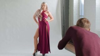 Brazzers – Cewek Top Model Lagi Sange, Siap Digoyang