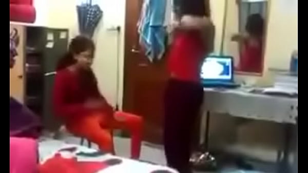 Gila Asyik Di Asrama: Kisah Panas Dan Gokil