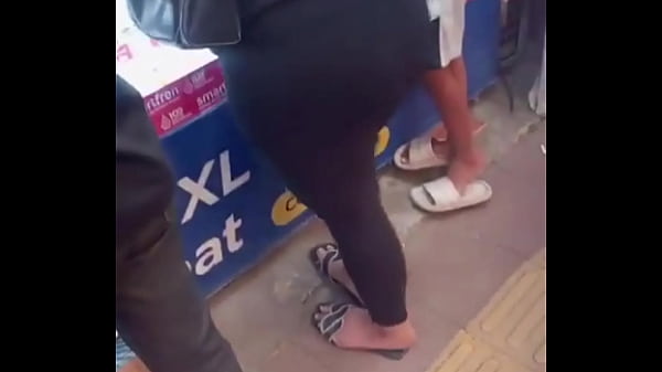 Video Panas Ibu-ibu Genit Ditemani Asisten Belanja Ke Kios