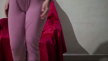 Cewek Tionghoa Satin Tanktop Pamer Celah Mulus Ke Kamera Bokep Indonesia Paling Hot