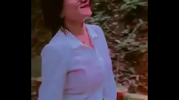 Desi Cewek Babita, Siap Bikin Lo Ngacengin.