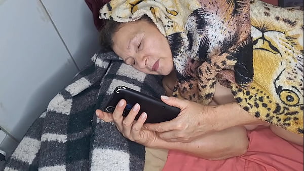 Cucu Laki-laki Tak Sengaja Ngentot Dengan Ibu Mertua