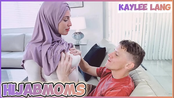 Milf Arab Kaylee Lang Yang Sudah Menikah, Diam-diam Menggairahkan