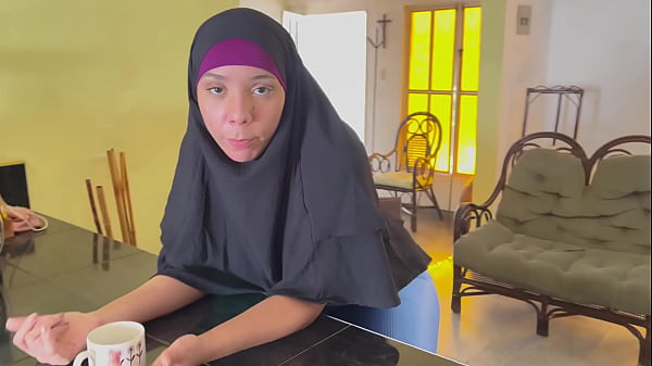 Menggoda Madrastra Arab Muslimku Dengan Kerudung Mesumnya