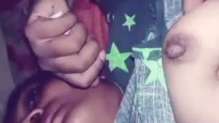 Desi Cewek Manis, Jari Ngentot Dalam-dalam