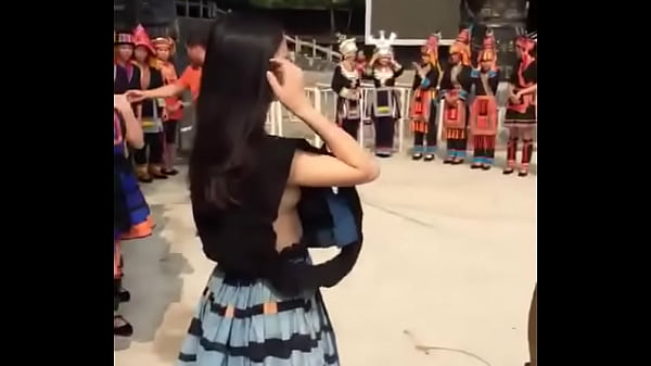 Ngentotin Mulus Cewek China Keliatan Puting
