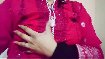 Desi Bhabi Ko Chod Ke Pani Nikal Diya, Hindi Audio Mein Suno Garam Kahaani.