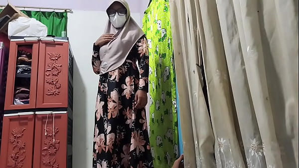 Bu Guru Grebek Murid Udah Pada Ngocok, Langsung Diajak Crot Bareng