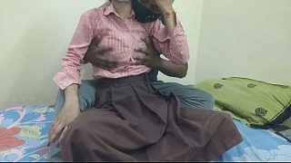 Cewek India Di Kamar Pacarnya, Ngentot Panas Sampai Meringis Kesakitan
