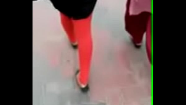 Desi Cewek Bengali Ngesot Di Pinggir Jalan, Bikin Makin Panas.