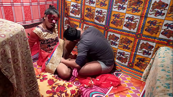 Nikmatnya Ngewe Brutal Suami India Sama Bini Desi Yang Lagi Kepanasan