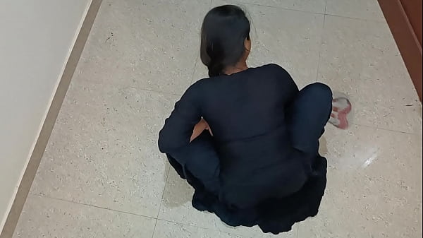 Desi Pembantu Rumah Ngewe Sama Bos Kamar, Suara Hindi Jelas, Memek Basah Kena Kontol