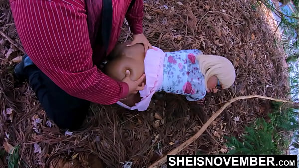 Tonton! Anak Tiri Mungilku Yang Polos, Sheisnovember, Memek Mulus Minta Digenjot Gaya Anjing Dan Misionaris Di Hutan, Tanah Basah Kena Kontol Gede Bapak Tiri, Ngewe Raw Family Hitam Ekstrem Sama Msnovember.
