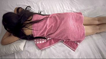 Bokep Nri, Pelayan Colokin Memek Sambil Remes Pantat Gede
