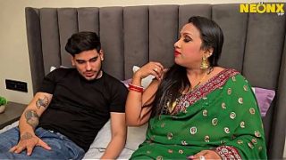Bhabhi Lagi Nungging, Desi Bocah Ngebut Ngewe Keras-keras Suara Hindi Bikin Basah.