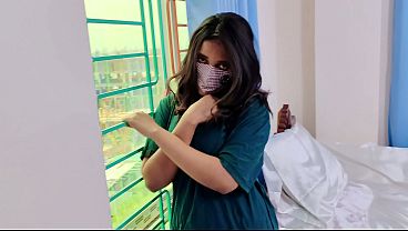 Kakak Tiri Ngiler Lihat Kontol Besar Adik Tiri Di Ranjang, Desi Hot Banget