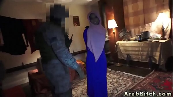 Tante Arab Ngentot Cewek China Ekor Babi, Pelayan Lokal Siap Buka Kaki