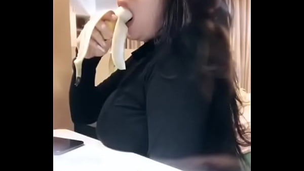 Monica Adhea, Model Indonesia, Mulutnya Basah Lagi Ngewe, Gerakannya Bikin Makin Horny.