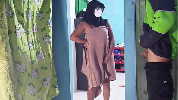 Kena Grebek Ojol Pas Lagi Sibuk Mainin Kontol Sendiri