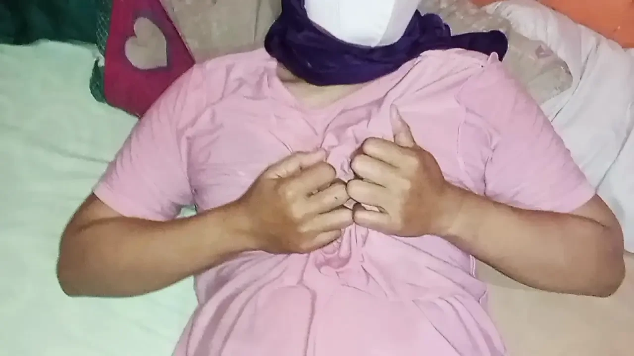 I Need Help, Please. I Masturbate Until I Squirt.