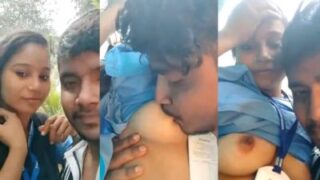 Ngocok Toket Cewek Kampus Di Luar Ruangan, Bikin Makin Basah.