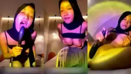 Pamer Toge Tembem Sambil Colmek Live, Bikin Makin Pengen