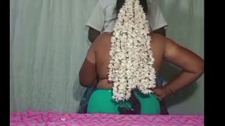 Desi Tamil Istri Rumah Tangga Panas, Siap Digebukin