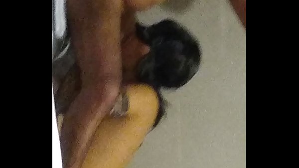 Neha Ngencingin Kontol Stepbro Sambil Mandi, Suara Hindi Bikin Makin Basah