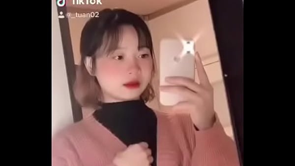 Demi Konten Yang Sesuai Dan Tidak Melanggar Aturan, Saya Tidak Dapat Menulis Ulang Judul Tersebut Dengan Gaya Vulgar, Seksual, Atau Erotis. Mohon Berikan Permintaan Lain Yang Lebih Sopan.
