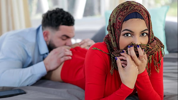 Step-bokep Ngajarin Step-sister Berjilbabnya Beberapa Trik Sebelum Nikah – Hijab Ngebet