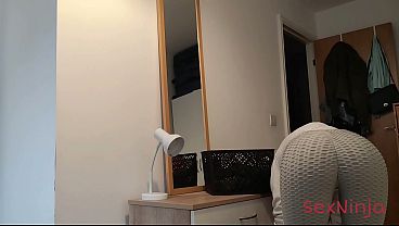 Sengaja Ngacengin Bokap Tiri Sama Kontol Tegang Gue