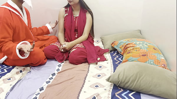 Malam Tahun Baru 2026, Video Bokep Paling Hot, Dirty Talk Hindi, Roleplay Saarabhabhi, Sangek Banget Sama Santa.