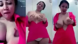 Tante Bunga Buka Bra, Remes Payudara Sambil Ngos-ngosan.
