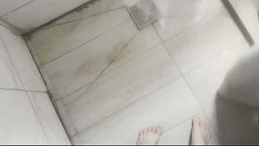Gue Nemuin Dildo Di Kamar Ibu Tiri Arab Gue, Trus Gue Kasih Dia Nyobain Kontol Asli.