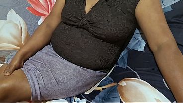 Sange Berat Sama Ibu Tiri Asia Lagi Liburan, Siap-siap Meledak.