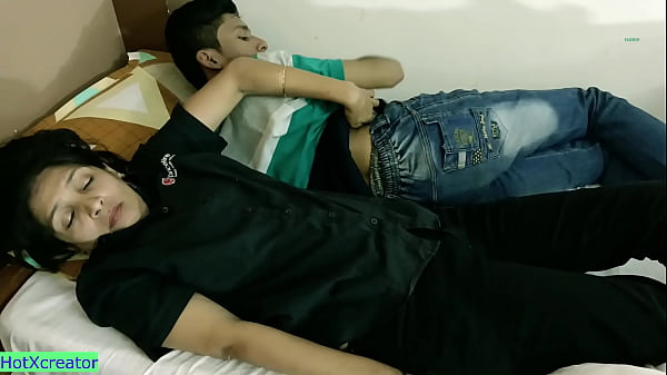 Ngentube Bareng Kakak Tiri! Ngewe Panas Banget Pake Suara Hindi Bikin Merem Melek