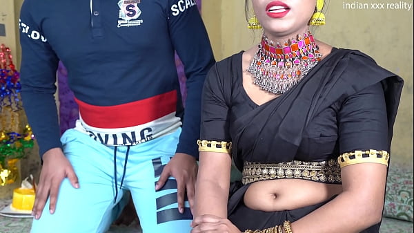 Xxx Ibu Tiri India, Ngentot Ultah Penuh Nafsu, Gaya Desi Hot